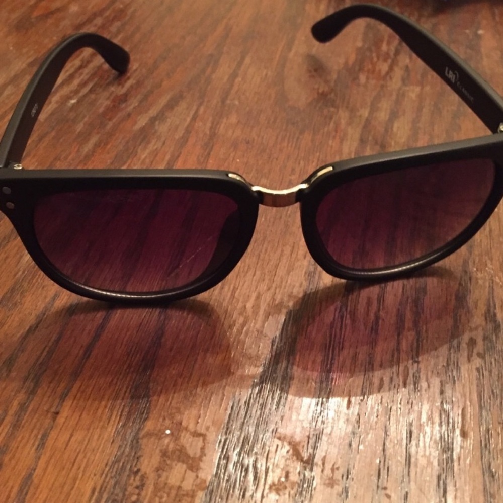 LRI FRAMES   Tortoise sunglasses